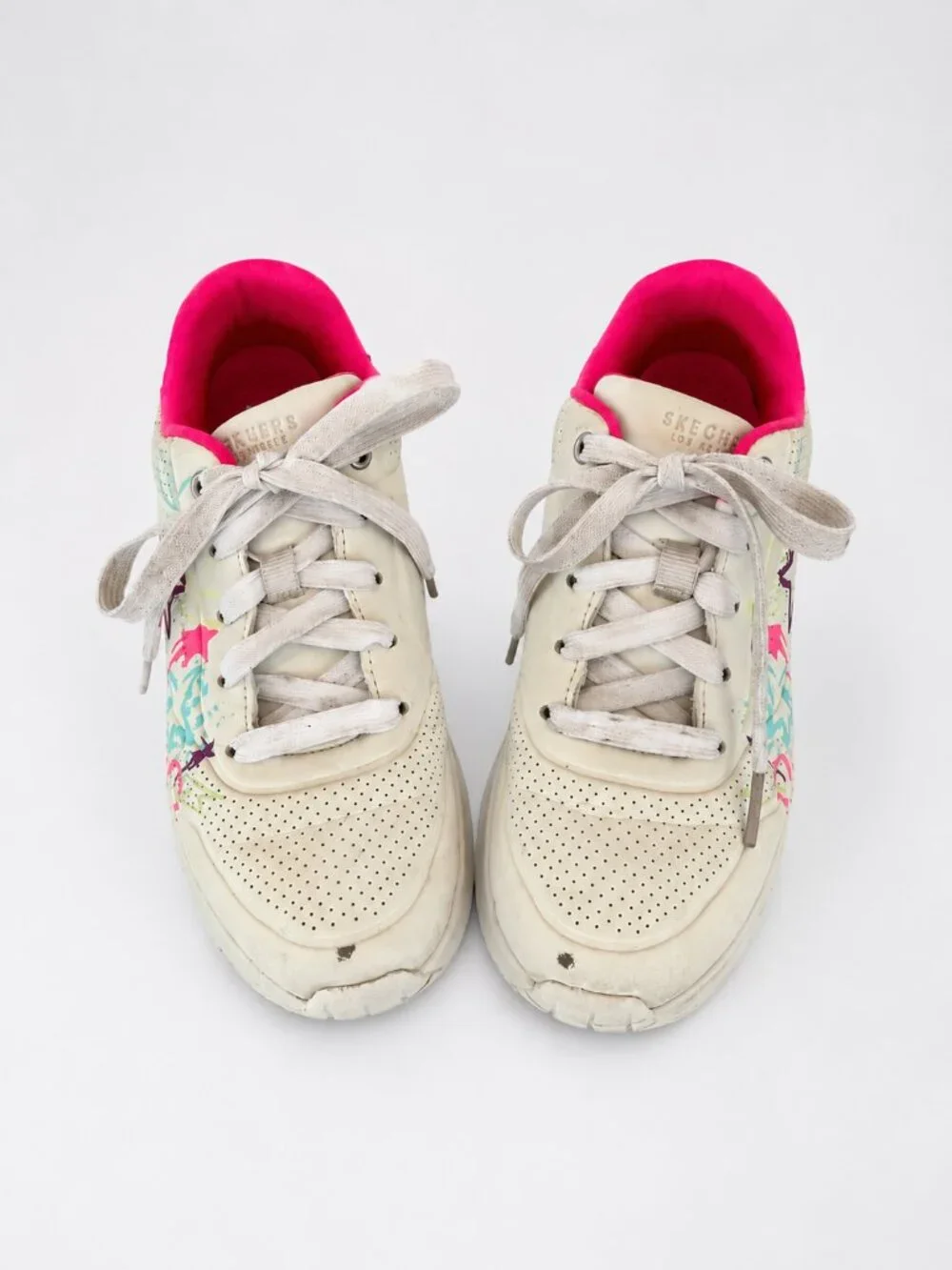 Skechers Los Angeles Air-Cooled Memory Foam Graffiti Sneakers Girls Size 2